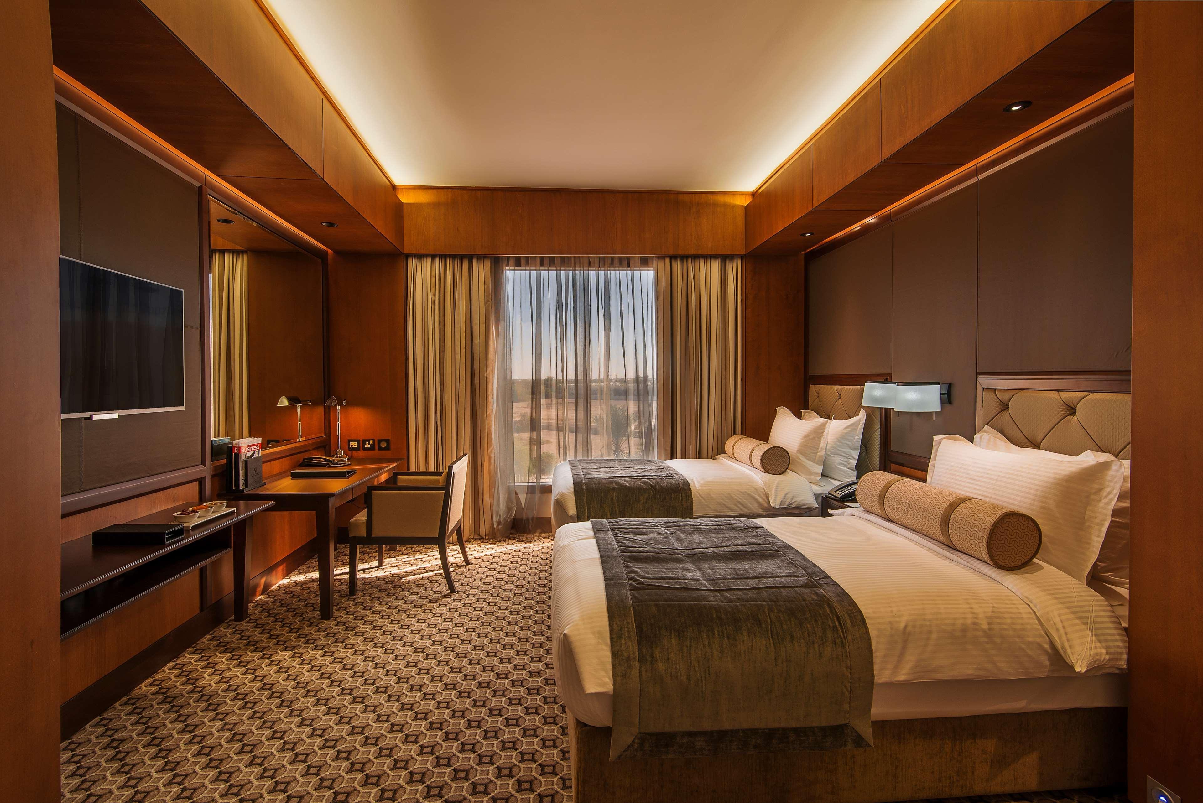 Ayla Grand Hotel Al Ain Exterior photo