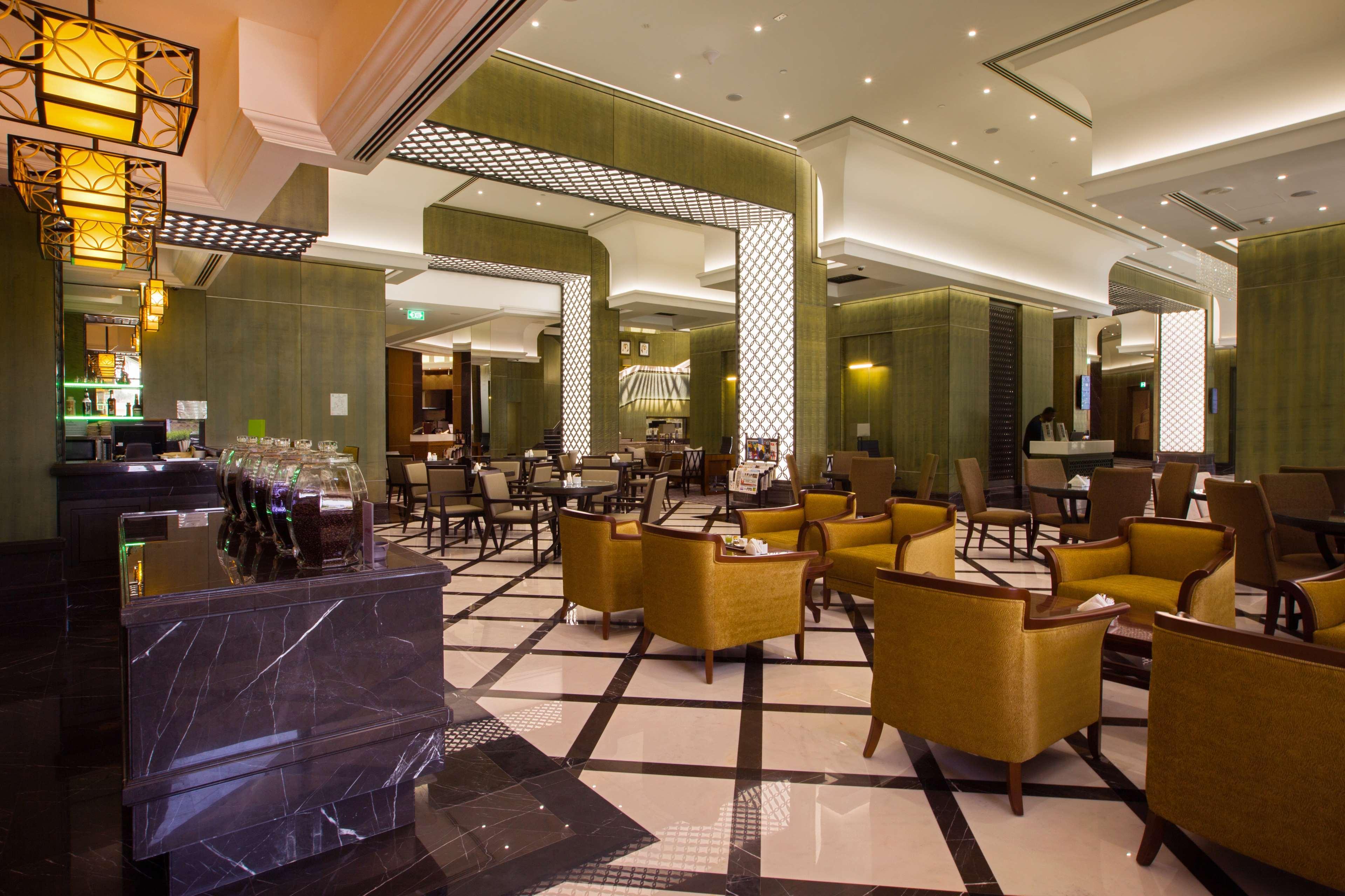 Ayla Grand Hotel Al Ain Exterior photo The lobby