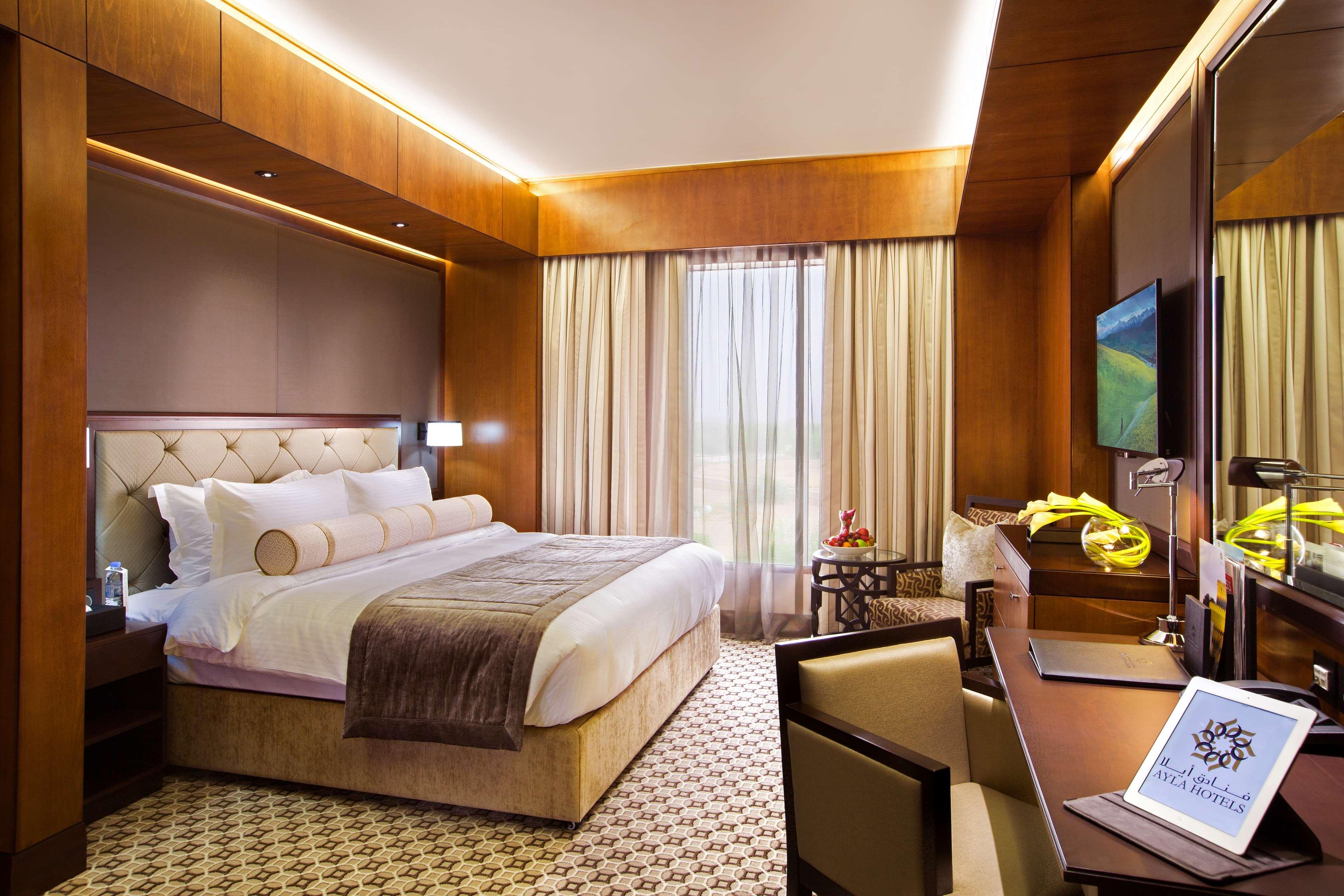 Ayla Grand Hotel Al Ain Exterior photo Deluxe Room