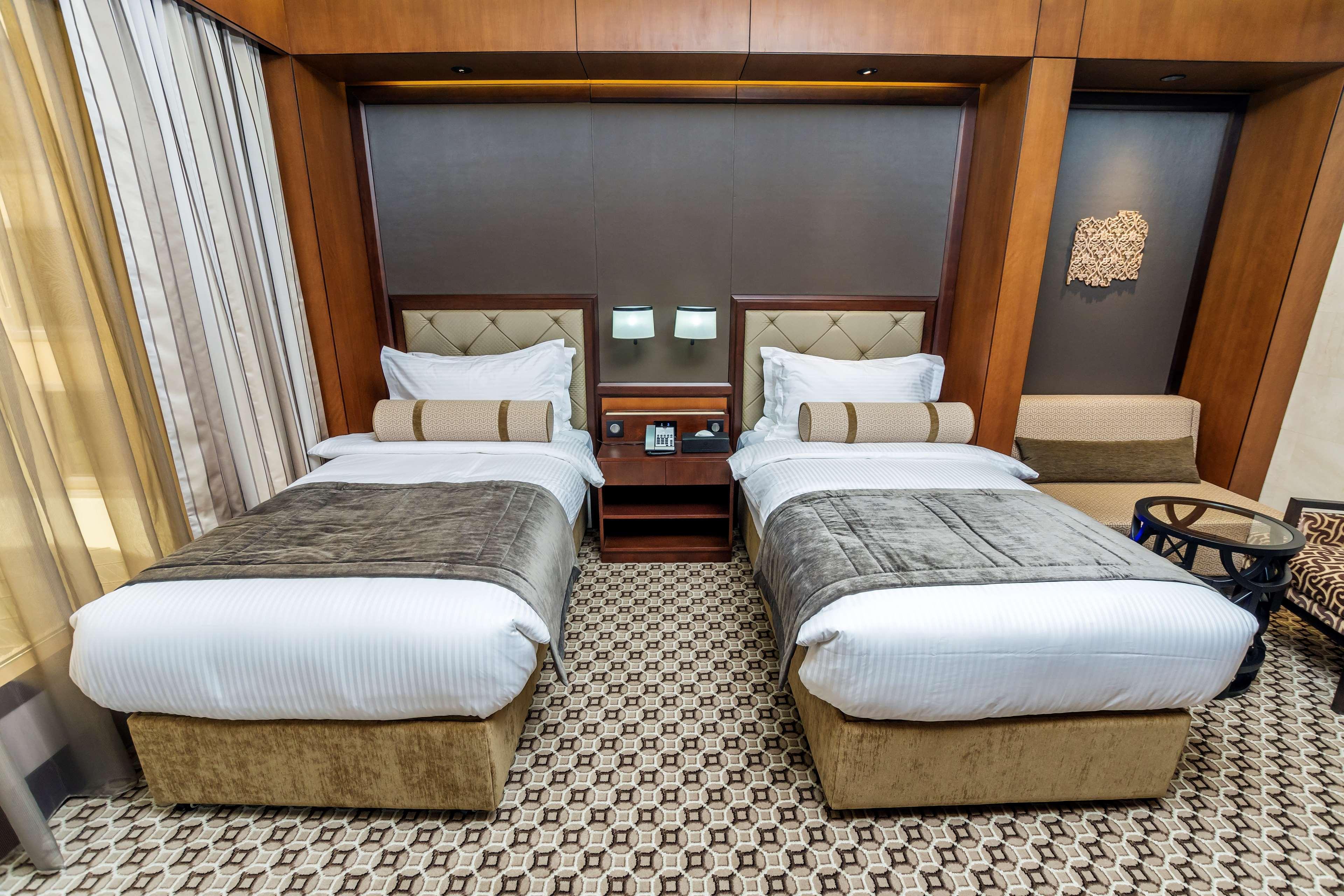 Ayla Grand Hotel Al Ain Exterior photo Deluxe Twin Room