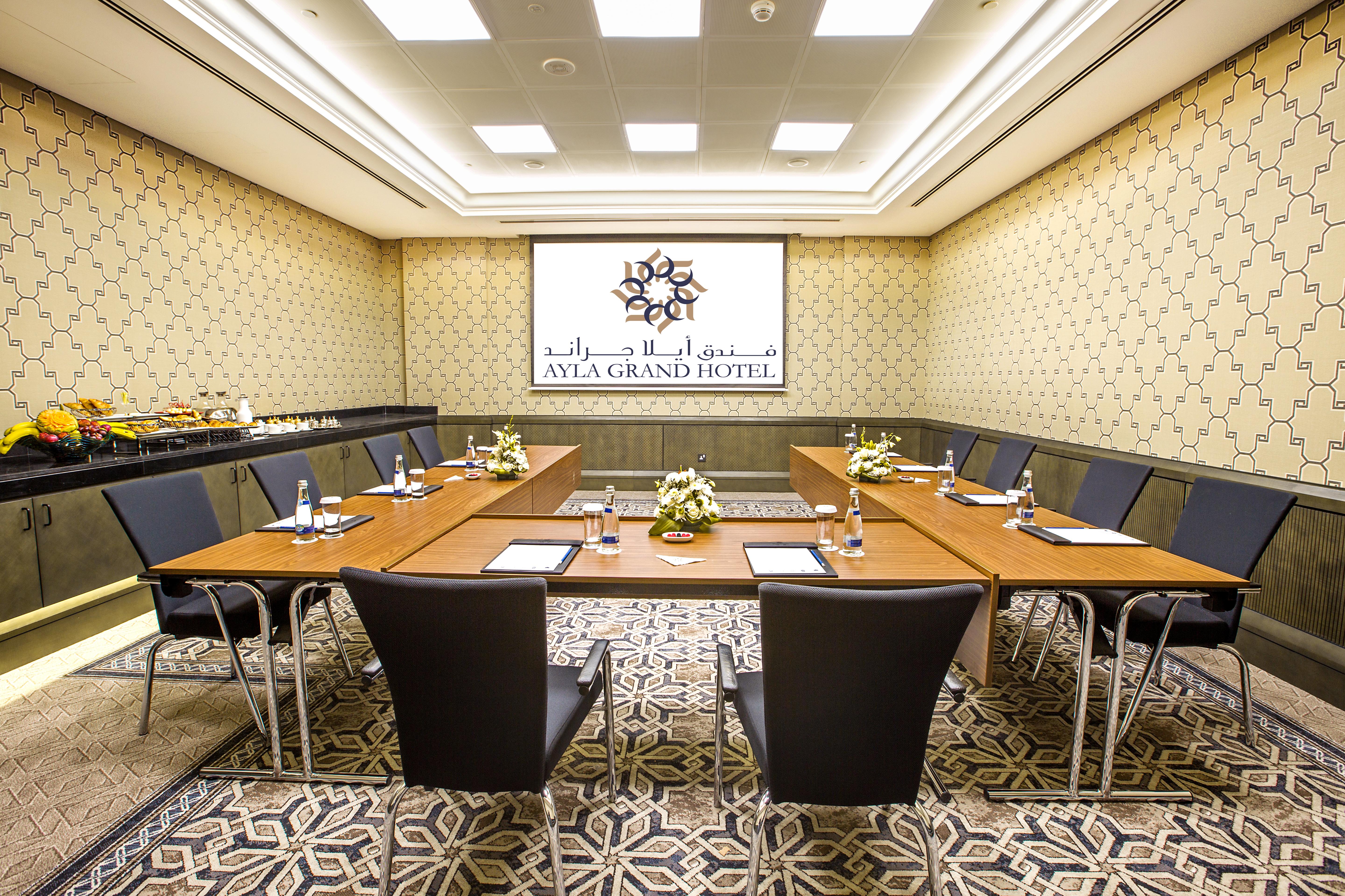 Ayla Grand Hotel Al Ain Exterior photo Meeting room
