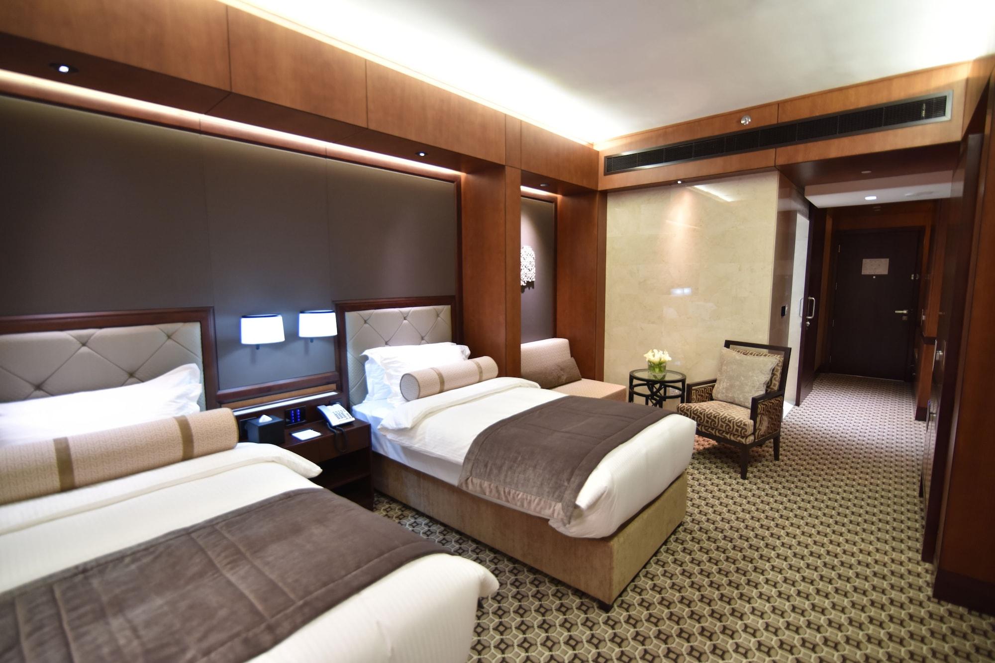 Ayla Grand Hotel Al Ain Exterior photo Deluxe Room